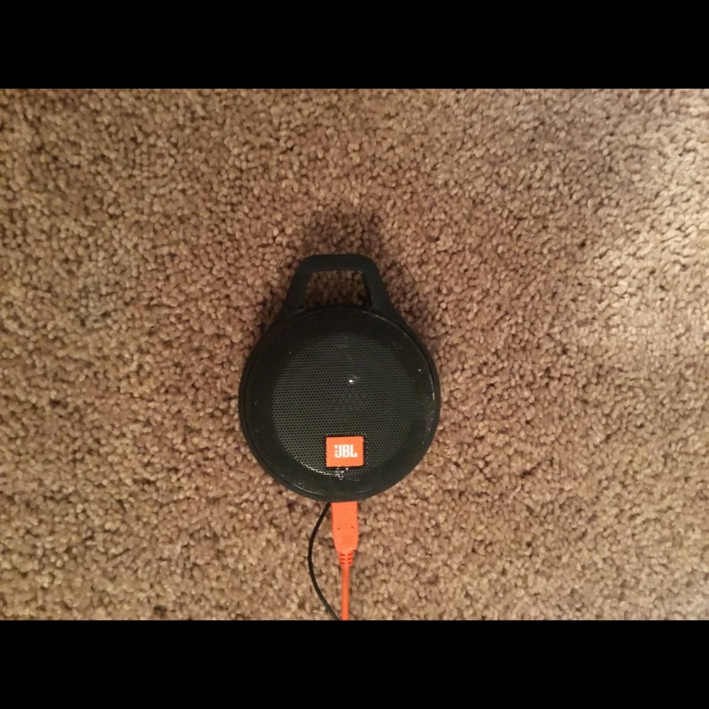 Jbl portable speaker